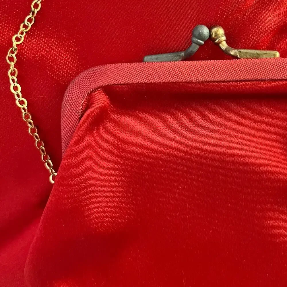 1960s Morris Moskowitz MM Vintage Red Velvet Bow Clutch w/ Kisslock Coin Purse
